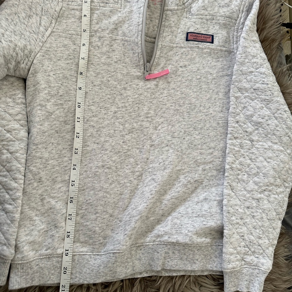 Vineyard Vines Grey Quilted Quarter Zip Sweatshirt Girls L(14) - Picture 7 of 10